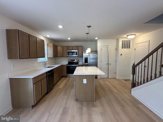 524 WELL DR, New Freedom, PA 17349