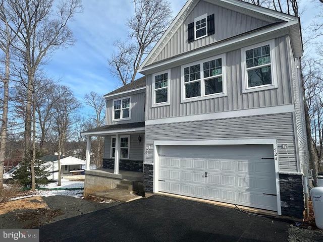 524 WELL DR, New Freedom, PA 17349