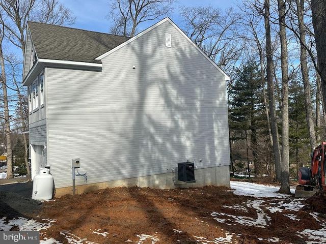 524 WELL DR, New Freedom, PA 17349