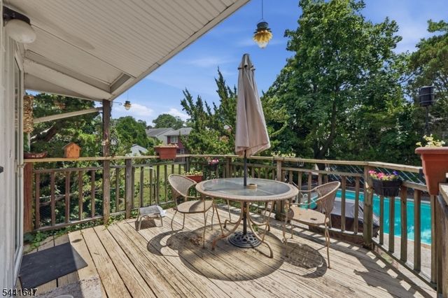 6 Plenge Dr, Belleville Twp., NJ 07109