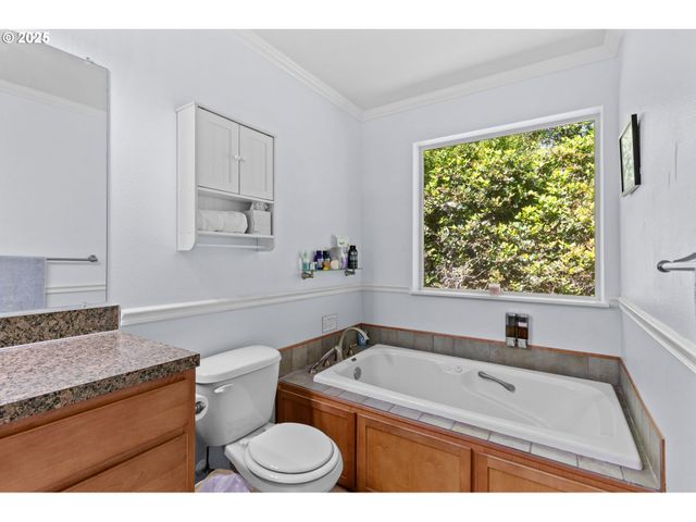 579 S SCHOONER CREEK Rd, Lincoln City, OR 97367
