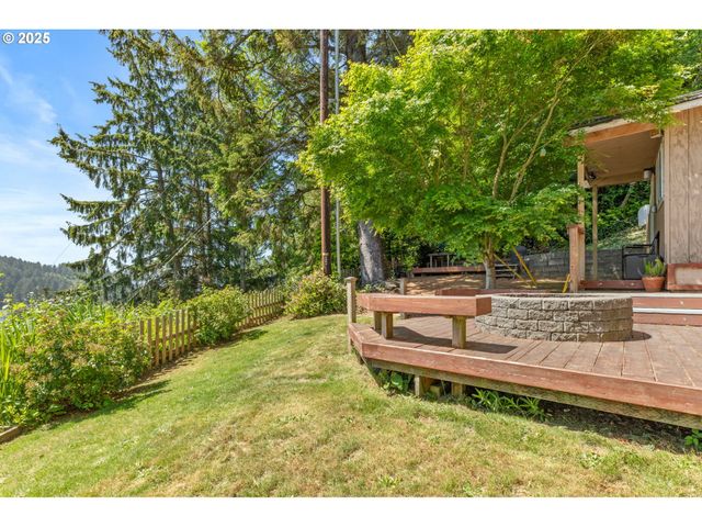 579 S SCHOONER CREEK Rd, Lincoln City, OR 97367