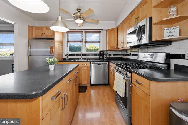 2621 STEPHENSON DR, Wilmington, DE 19808