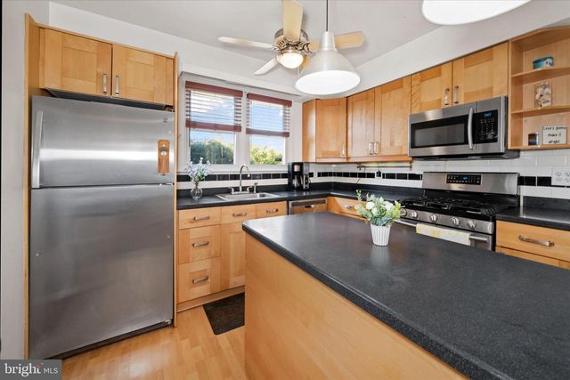 2621 STEPHENSON DR, Wilmington, DE 19808