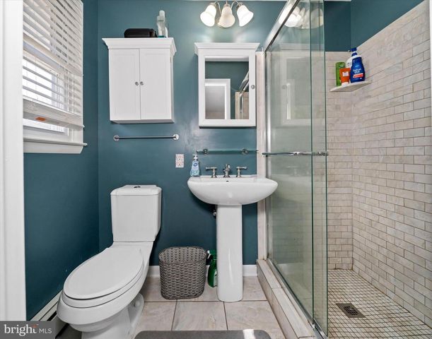 2621 STEPHENSON DR, Wilmington, DE 19808