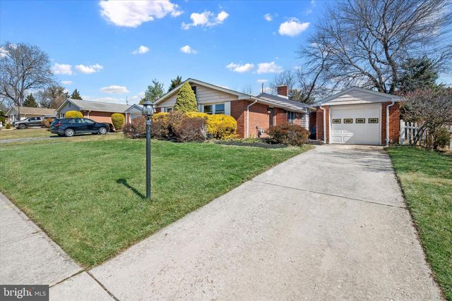 2621 STEPHENSON DR, Wilmington, DE 19808