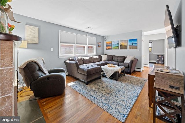 2621 STEPHENSON DR, Wilmington, DE 19808