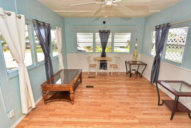 8400 SE Eagle Avenue, Hobe Sound, FL 33455