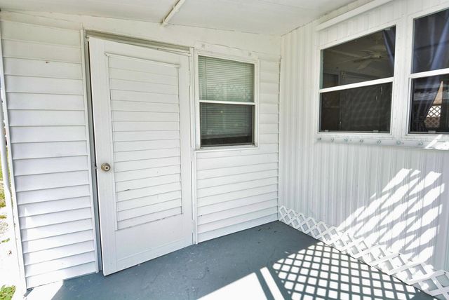 8400 SE Eagle Avenue, Hobe Sound, FL 33455