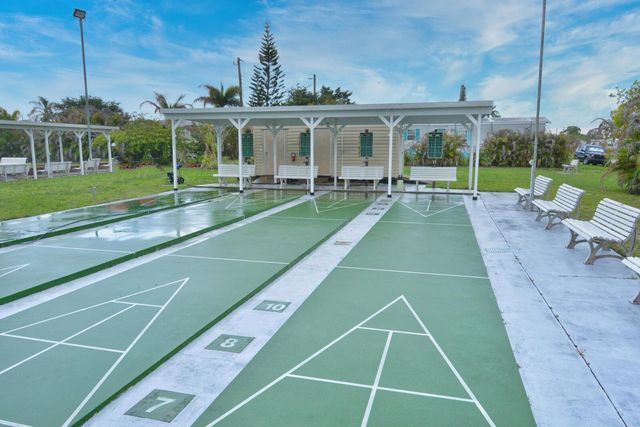 8400 SE Eagle Avenue, Hobe Sound, FL 33455