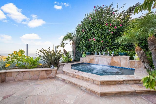 5 Sea View Lane, Newport Coast, CA 92657