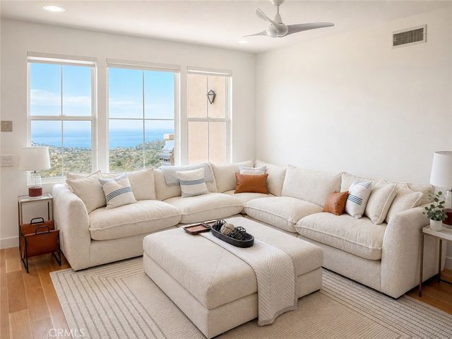 5 Sea View Lane, Newport Coast, CA 92657