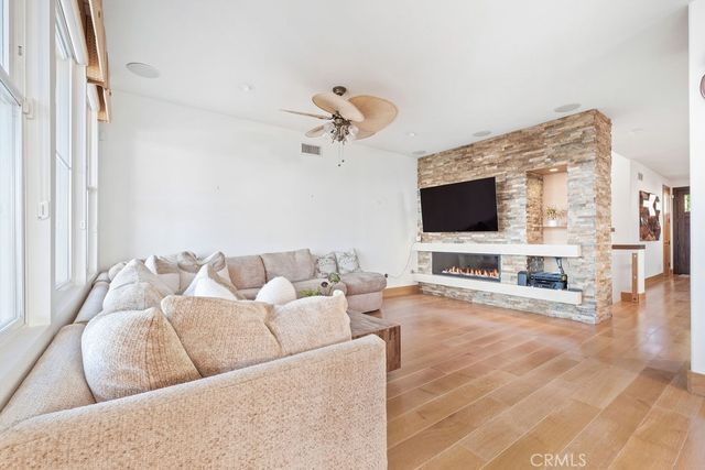 5 Sea View Lane, Newport Coast, CA 92657