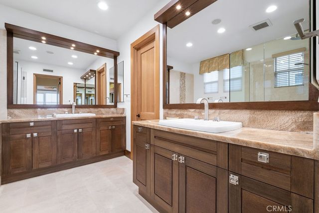 5 Sea View Lane, Newport Coast, CA 92657