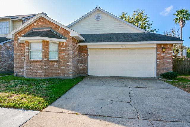 1923 Longmont Circle, Missouri City, TX 77489