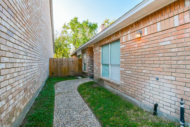 1923 Longmont Circle, Missouri City, TX 77489