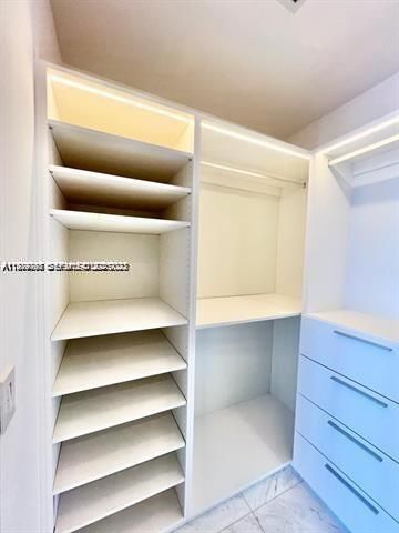 480 NE 31st St 902, Miami, FL 33137