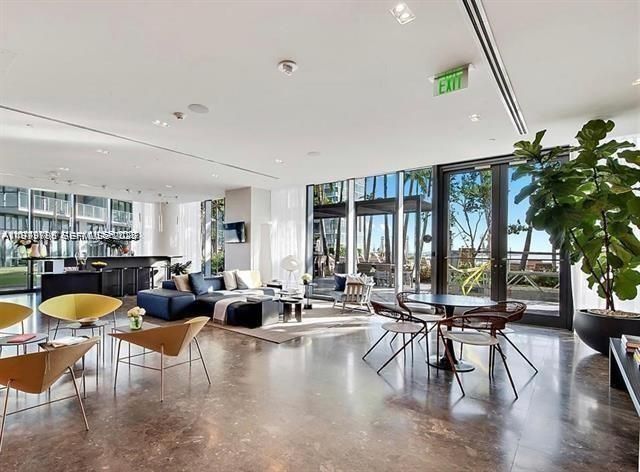 480 NE 31st St 902, Miami, FL 33137