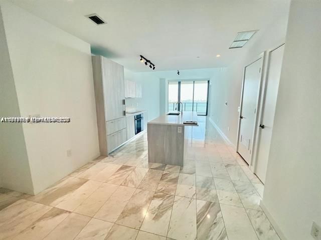 480 NE 31st St 902, Miami, FL 33137