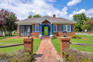 157 Hartwell Street, Royston, GA 30662
