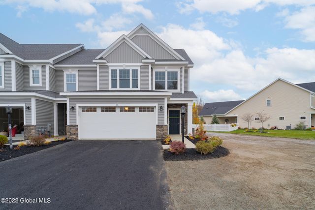 52 Priddle Lane, Colonie, NY 12110