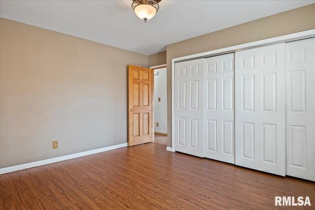 2100 N 16TH Street, Springfield, IL 62702