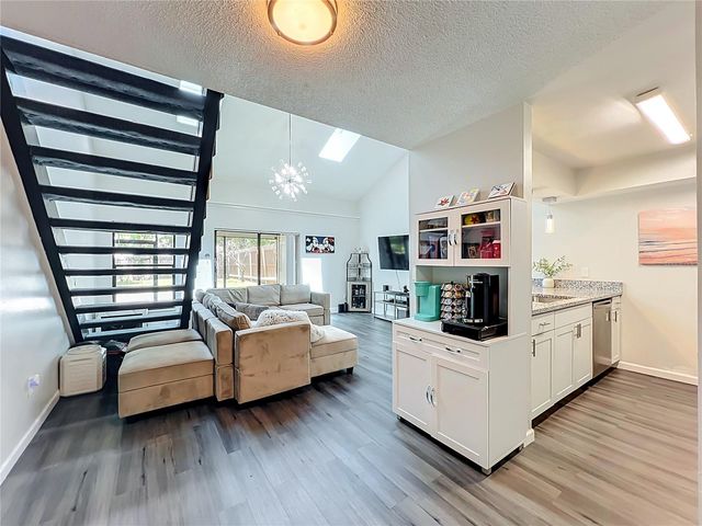 2832 HUNT CLUB LANE, Orlando, FL 32826