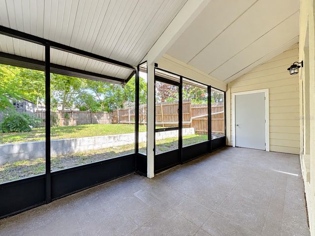 2832 HUNT CLUB LANE, Orlando, FL 32826
