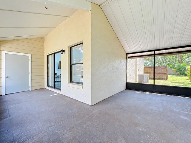 2832 HUNT CLUB LANE, Orlando, FL 32826