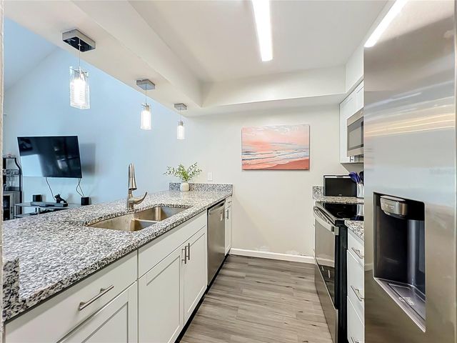 2832 HUNT CLUB LANE, Orlando, FL 32826