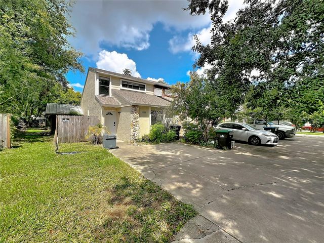 2832 HUNT CLUB LANE, Orlando, FL 32826
