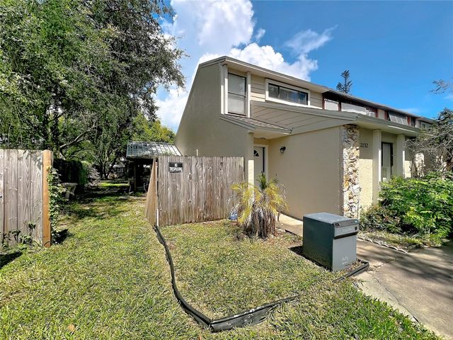 2832 HUNT CLUB LANE, Orlando, FL 32826