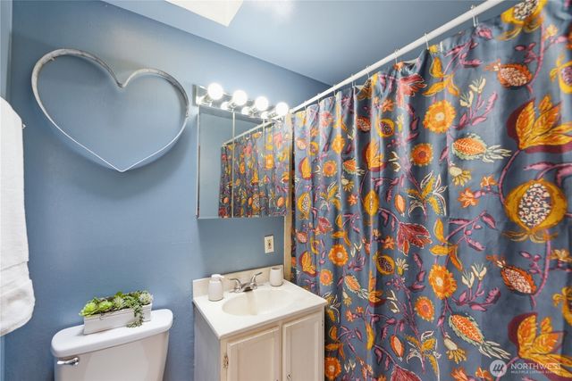 12264 156th Avenue SE, Renton, WA 98059