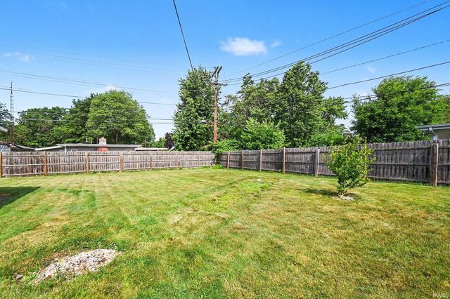 335 Preston Drive, South Bend, IN 46615