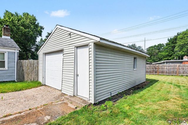 335 Preston Drive, South Bend, IN 46615