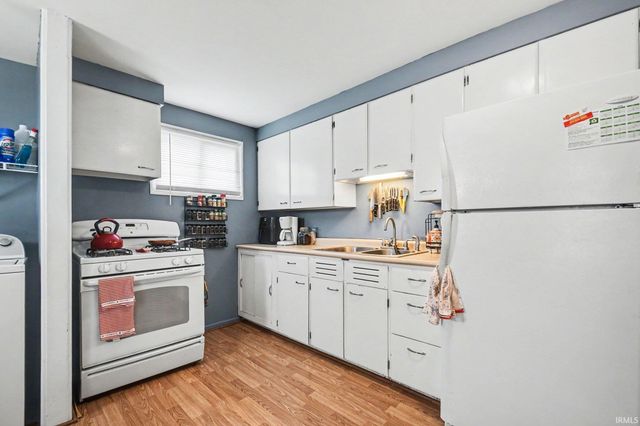 335 Preston Drive, South Bend, IN 46615
