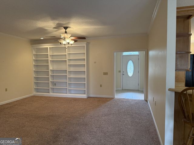 102 Oak Circle, Glennville, GA 30427