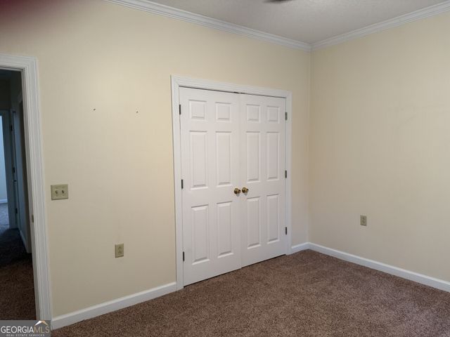 102 Oak Circle, Glennville, GA 30427