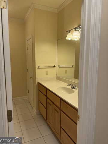 102 Oak Circle, Glennville, GA 30427