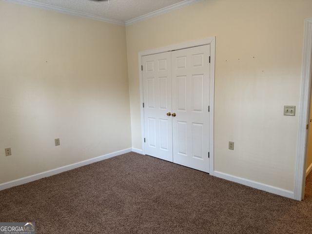 102 Oak Circle, Glennville, GA 30427