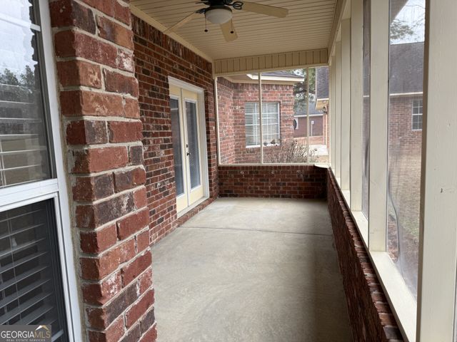 102 Oak Circle, Glennville, GA 30427