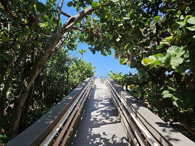 744 CADIZ ROAD 1, Venice, FL 34285