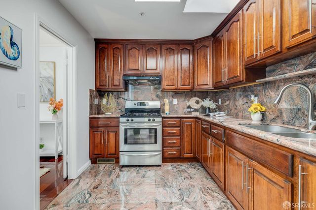 1352 34th Avenue, San Francisco, CA 94122