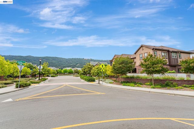 1380 Brookline Loop, Pleasanton, CA 94566