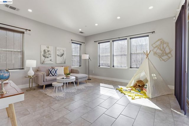 1380 Brookline Loop, Pleasanton, CA 94566