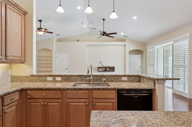 2942 SOUTHERN PINES LOOP, Clermont, FL 34711