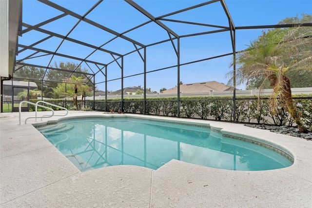 2942 SOUTHERN PINES LOOP, Clermont, FL 34711