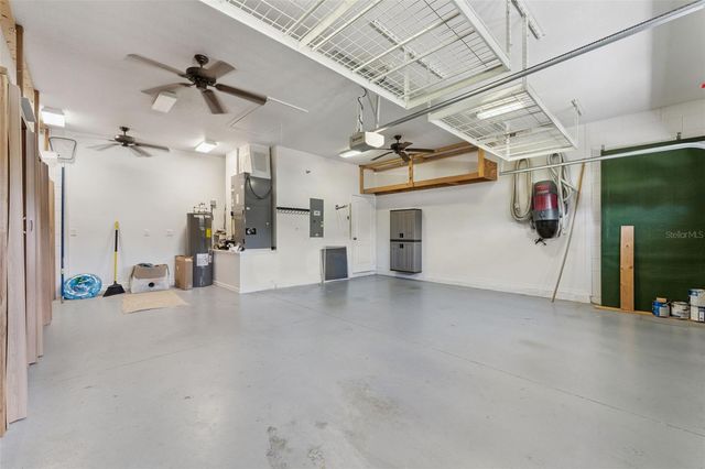 2942 SOUTHERN PINES LOOP, Clermont, FL 34711