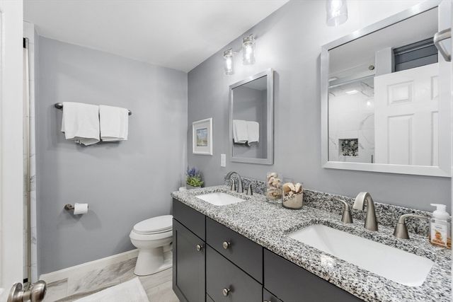 18B Pilgrim Dr 24, Westford, MA 01886