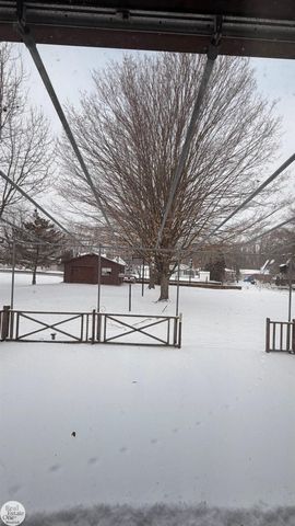 5374 Pointe Drive, East China Twp, MI 48054